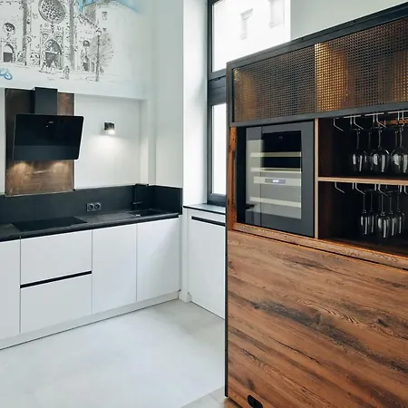 Make My Day 61, Rue Sully * Lyon