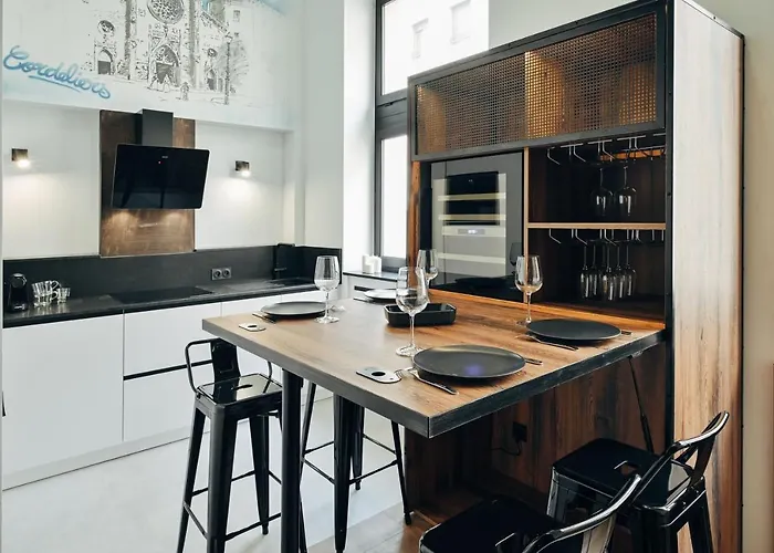 Make My Day 61, Rue Sully