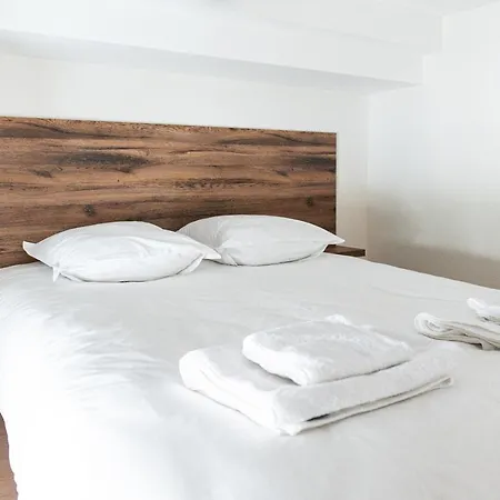 Make My Day 61, Rue Sully Apartman *